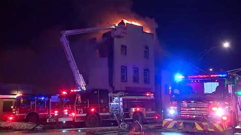 3 Families Displaced After South Side Apartment Building Fire Wgn Tv