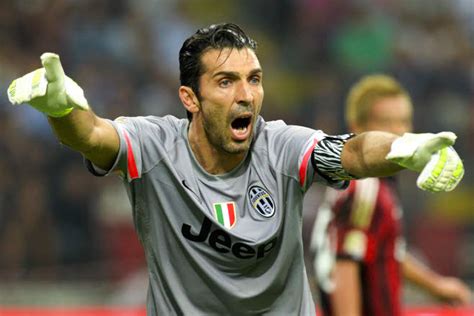 Buffon Proche Dune Prolongation Italie Serie A Mercato