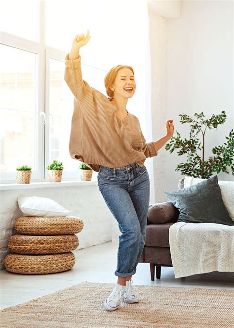 30 Happy Person Habits To Adopt For More Joy In Your Life