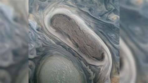 Nasa S Juno Sends Back Stunning Images Of Jupiter A Close Encounter