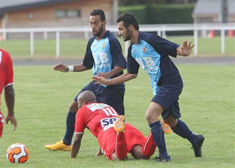 Football bonne entrée en matière pour lACFC Charente Libre fr