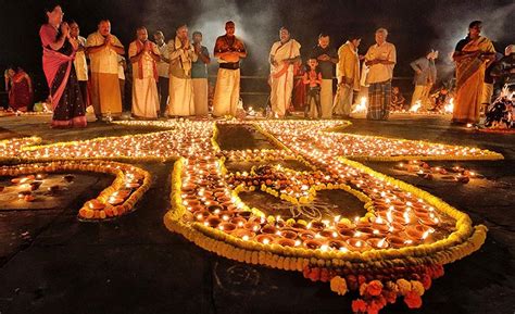 Dev Deepawali Festival in Varanasi, Varanasi Festival of Lights– India ...