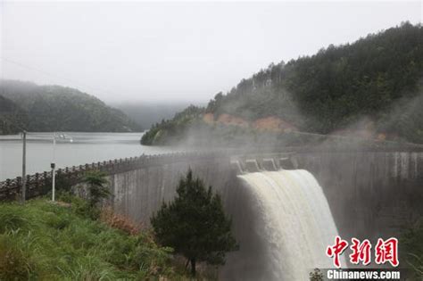 福建周宁县普降暴雨 乡镇24小时过程雨量最高达200毫米海口网