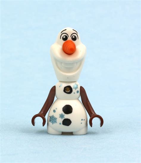 Lego Olaf S Traveling Sleigh Review Brickset