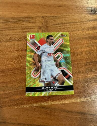 Ellyes Skhiri Topps Finest Bundesliga Yellow Wave Refractor