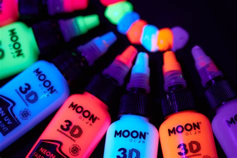 Neon UV Glow Blacklight 3D Fabric Paint by Moon Glow – Moon Fun Makeup