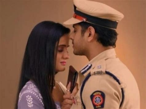 Ghum Hai Kisi Ke Pyar Main 8 June 2023 Virat And Sai Will Recreate The Scene Of Veer Zara Ghum