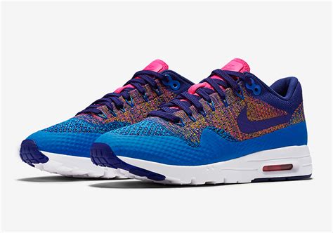 NIke Air Max 1 Ultra Flyknit WMNS 843387 400 SneakerNews