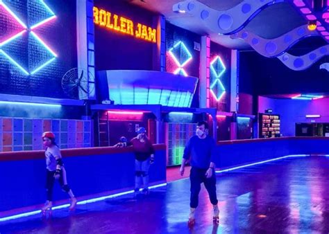 Roller Jam Casa Na Mooca Oferece Patinação E Discoteca No Melhor Dos