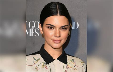 Kendall Jenner's Plastic Surgery Exposed By Top Docs