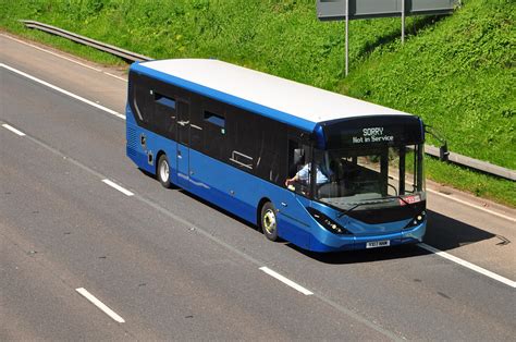 ADL Demonstrator YX17 NNM Seen On The M1 May 8 2018 Richard Flickr