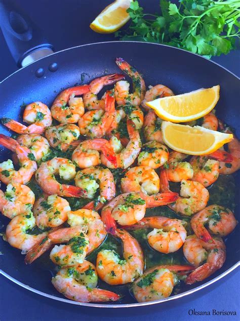 Кулинарные моменты: Креветки с чесноком и петрушкой
