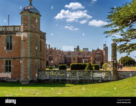 Beautiful Charlecote House & Gardens in Charlecote Park, Warwickshire ...