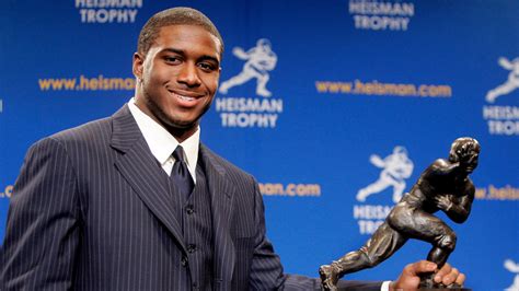 Why Did Reggie Bush Lose His Heisman Trophy Usc Star Finally Gets 2005