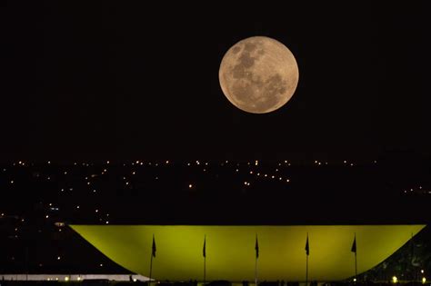 Última superlua do ano ilumina o céu nesta quinta Saiba como observar