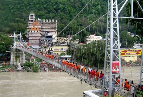 Photo Gallery of Lakshman Jhula Rishikesh in Uttarakhand | IHPL