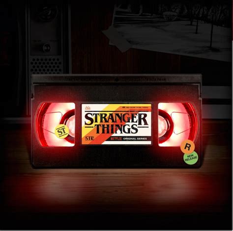 Stranger Things Vhs Logo Lampe Afk Geekery Boutique En Ligne