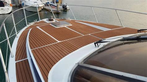 The Best Boat Deck Paint 2023 Non Skid Additive