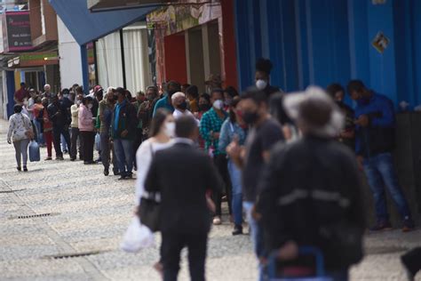 Em Uma Semana Franca Registra Queda De Nas Mortes Por Covid E De