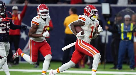 Chiefs Gana Apenas Pero Se Corona En El Oeste De La Afc