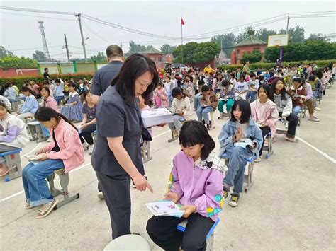 法治护航 伴你成长！到试量镇送法进校园澎湃号·政务澎湃新闻 The Paper