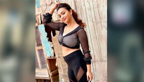 Koushani Mukherjees Bikini Picture Will Set Your Screen On Fire