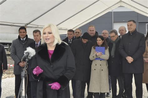 Polo En Kamen Temeljac Za Toplanu Na Biomasu U Novom Pazaru Foto