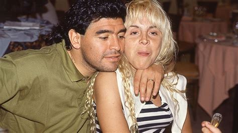 Diego Maradona Y Su Primera Vez En La Revista Caras Caras