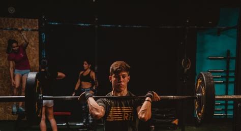 Crossfit O Que é Origem Principais Benefícios E Riscos