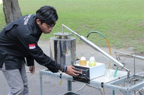 Mahasiswa Ugm Kembangkan Alat Untuk Ubah Sampah Plastik Jadi Bahan