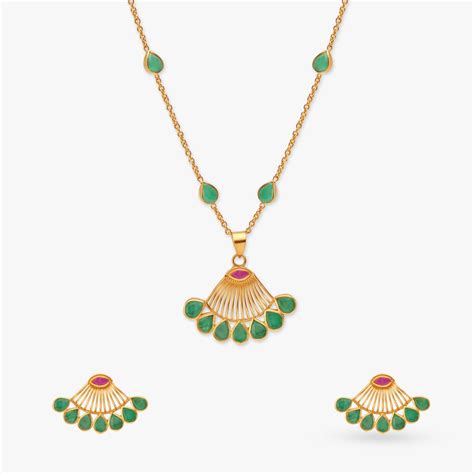 Serenade Gold Pendant With Chain And Earrings Set