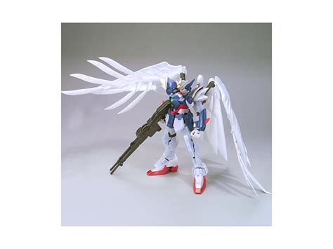 Perfect Grade Wing Gundam Zero Custom Pearl Mirror Coat Ver