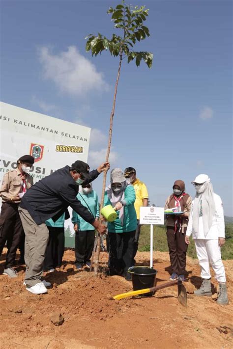 Pemprov Kalsel Terus Gelorakan Revolusi Hijau Jurnal Kalimantan