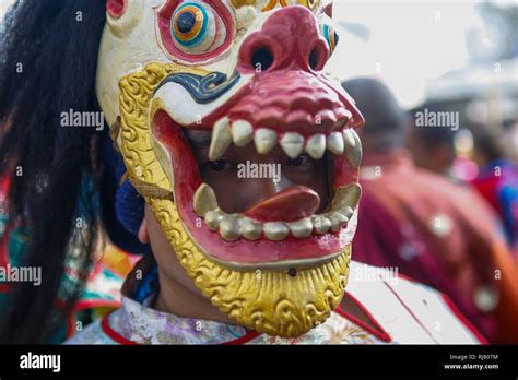 Mongolian Dancer Hi Res Stock Photography And Images Alamy