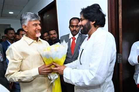 Ap Assembly ఏపీ అసెంబ్లీ సమావేశాలు హాజరైన ఎమ్మెల్యేలు Ap Assembly