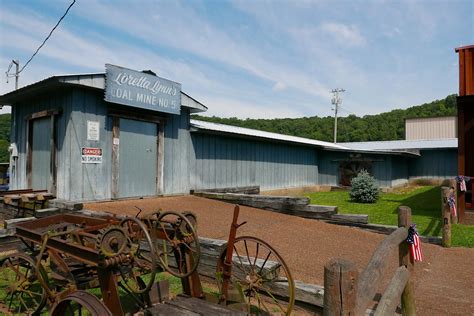 Josh and Joe Travels: Loretta Lynn Ranch and Museum Hurricane Mills ...