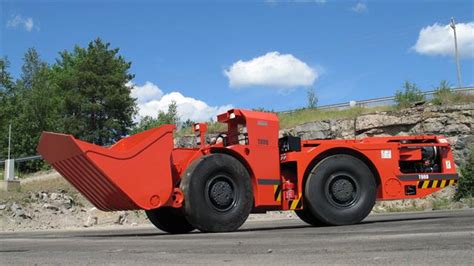 Sandvik Lh203 Sandvik Mining Ground Construction Earth Moving