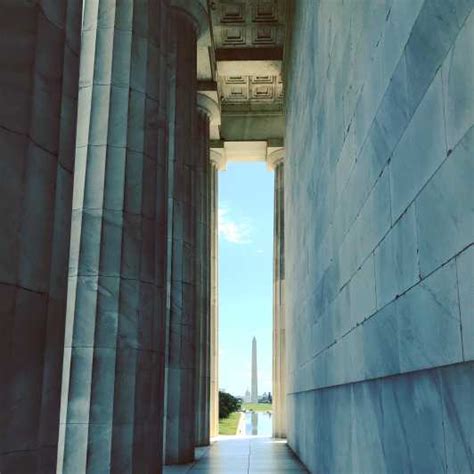 DC Monuments & Memorials Architectural Walking Tour | GetYourGuide