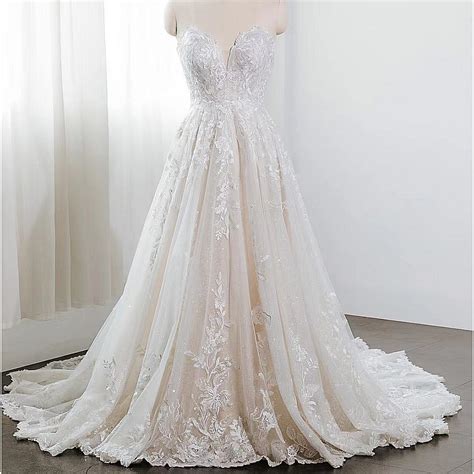 Classic Sweetheart Glitter Tulle Appliques Lace Up Back Chapel Train