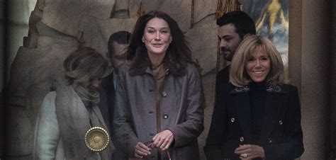 Quand Carla Bruni F Licite Brigitte Macron Pour Son Look Par Sms Closer