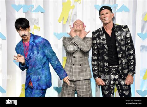 Anthony Kiedis Left Flea And Chad Smith From The Red Hot Chili Peppers Arrive At The MTV