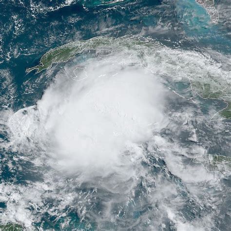 Huracán Beryl De Categoría 3 Activa Alerta Se Aproxima A Costas De