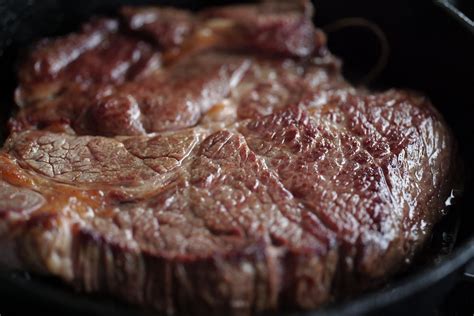 ステーキをおいしく焼く理論。料理家・樋口直哉が教える、肉の焼き方「新常識」【保存版】 ソレドコ