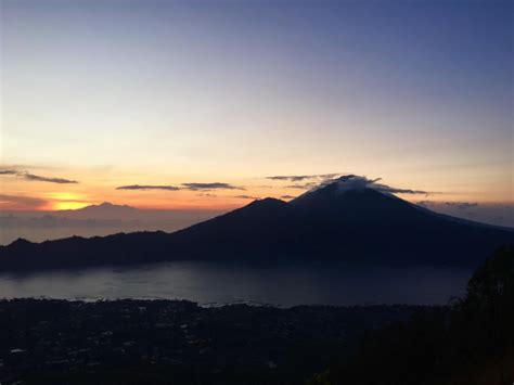 Bali Excursión de senderismo al amanecer en el monte Batur GetYourGuide