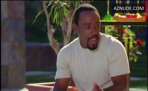 Pamela Paulshock Bikini Scene In V I P AZNude