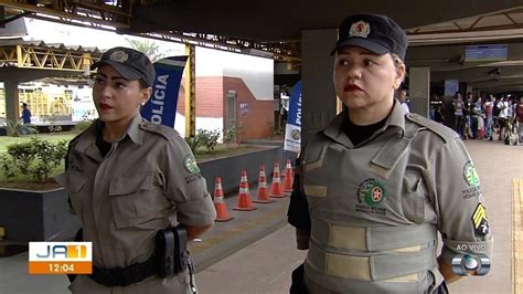 Policiais femininas passam a atuar em terminal de ônibus de Goiânia