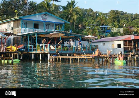 Bocas del toro isla bastimentos panamá fotografías e imágenes de alta