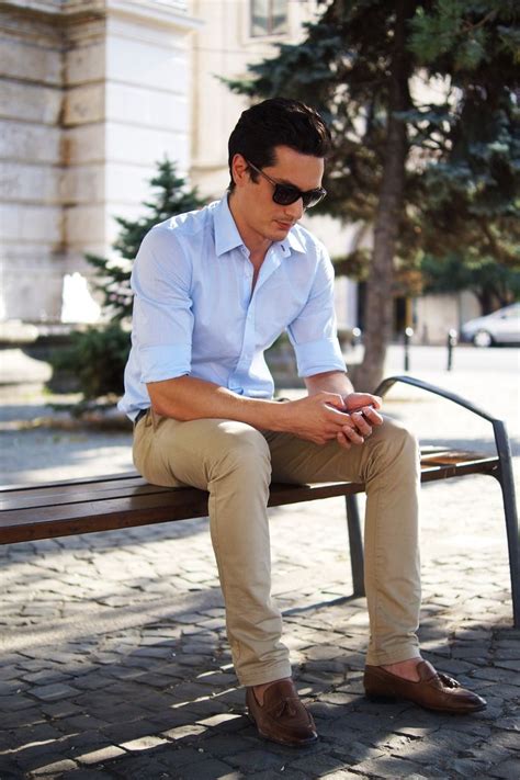 Picture Of Stylish And Light Men Summer Work Outfits 2