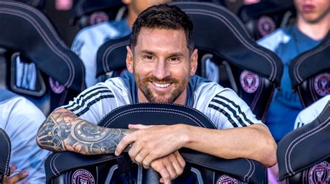 Argentina Festeja Los 37 Años De Messi En La Cúspide De Su Popularidad