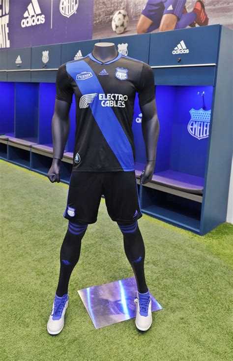 As Es La Camiseta Del Aniversario De Emelec F Tbol El Universo